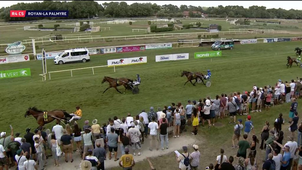 Gagnant + publique et tribune Royan